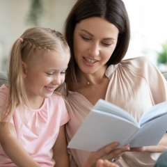 روش‌های شگفت انگیز قصه گویی برای فرزندان